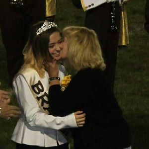 Meet your Posher, Glena